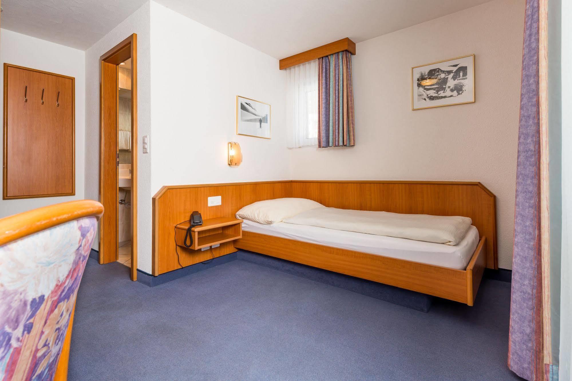 Hotel Alpenperle Зас-Фе Экстерьер фото
