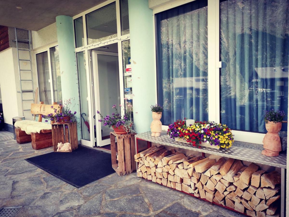 Hotel Alpenperle Зас-Фе Экстерьер фото